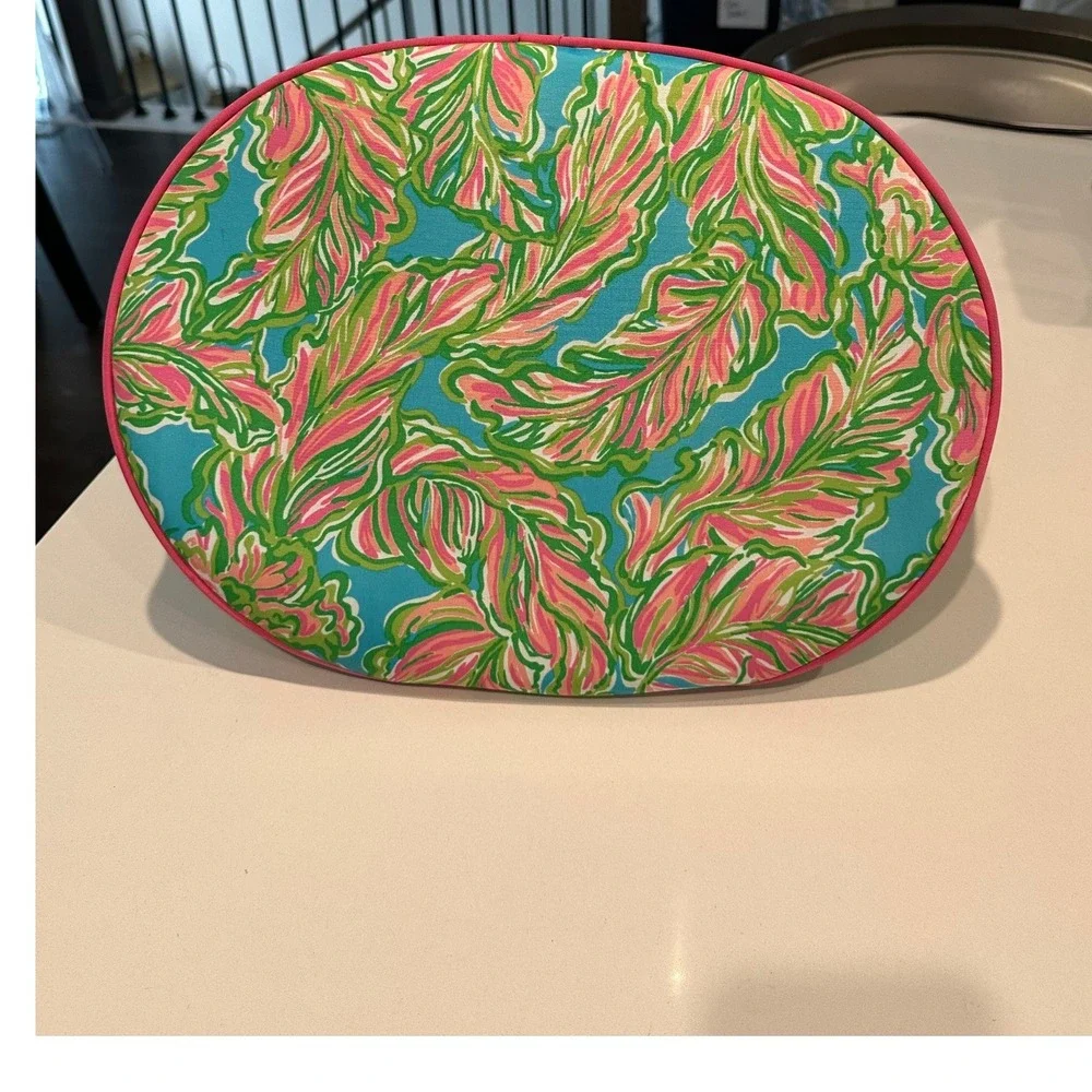 Lilly Pulitzer printed beverage